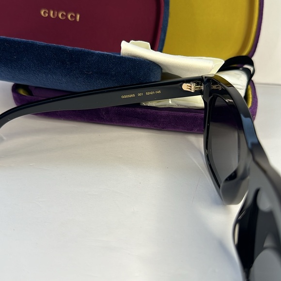 New Authentic GUCCI  Square Frame Sunglasses GG0326S Black - Picture 13 of 14